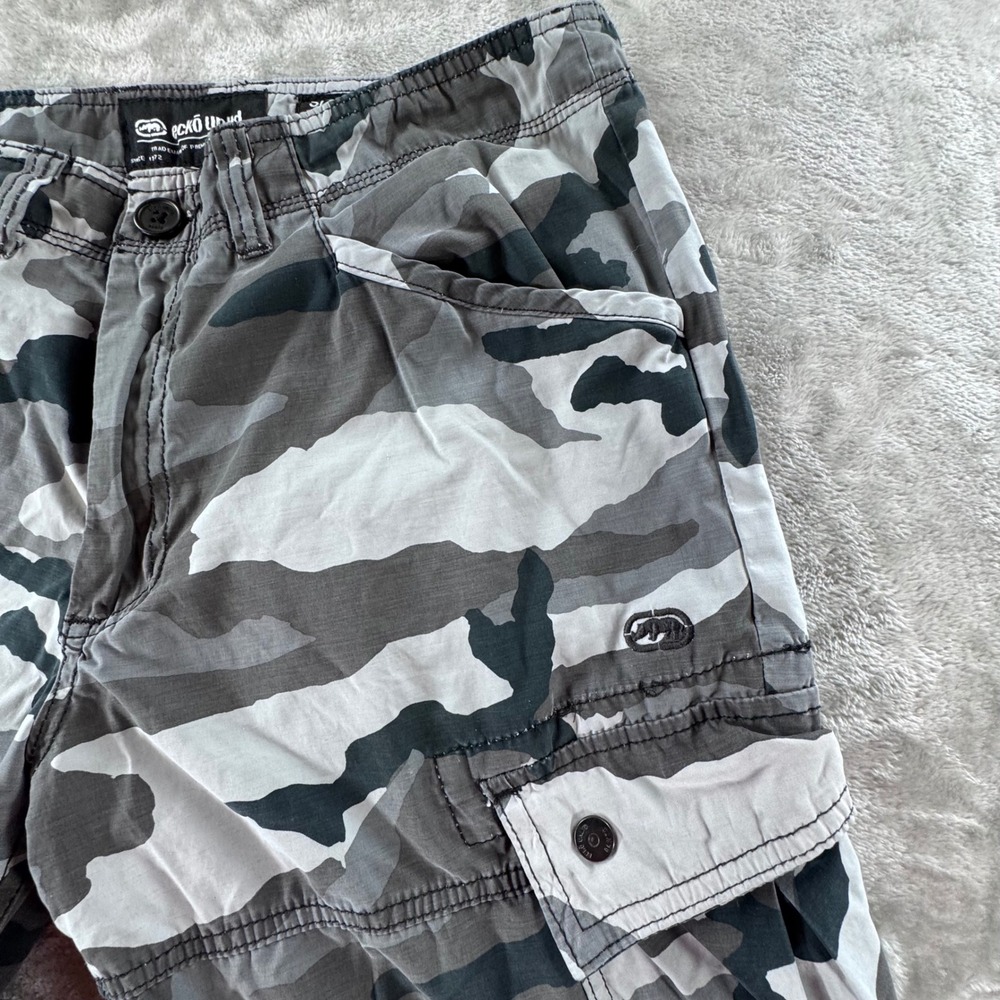 Ecko Unltd Camo Cargo Shorts Mens 32 Streetwear Y2K Skate Utility Baggy Gray - Picture 11 of 14